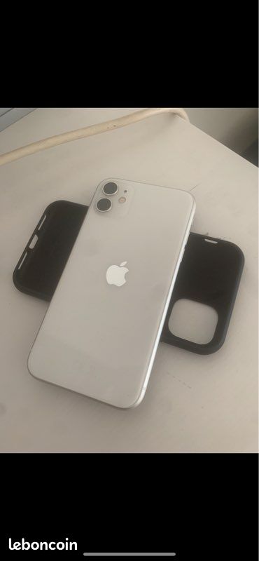 IPhone 11 (image 3)