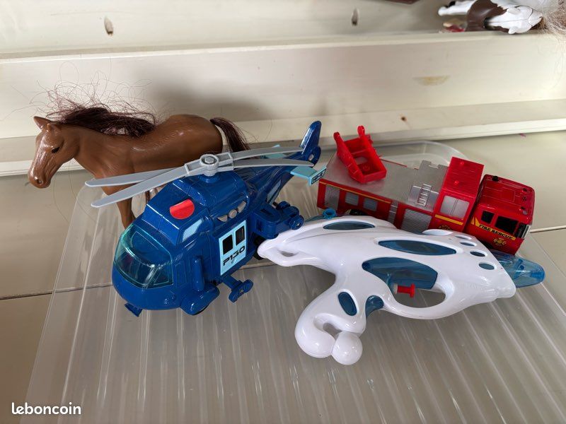 Jouets divers (image 1)