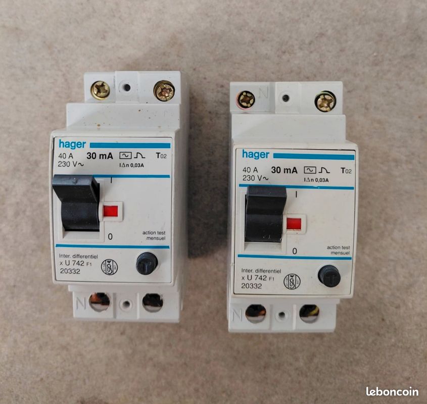 Hager Interrupteur différentiel 3P+N 40A 30mA type AC à - CDC840F