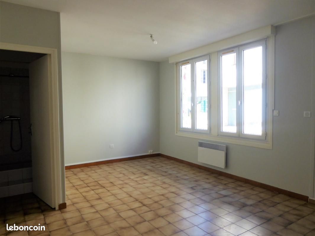 Appartement 3 pièces 70 m² - Hiersac 16290 (image principale 5)