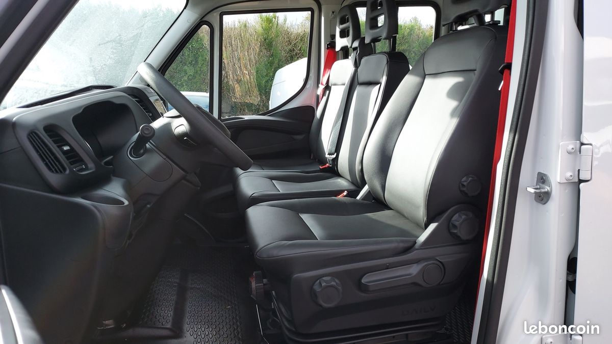 Iveco DAILY BENNE ALU JPM 6 PLACES 35C16H 3.0 DOUBLE CABINE +COFFRE (image 2)