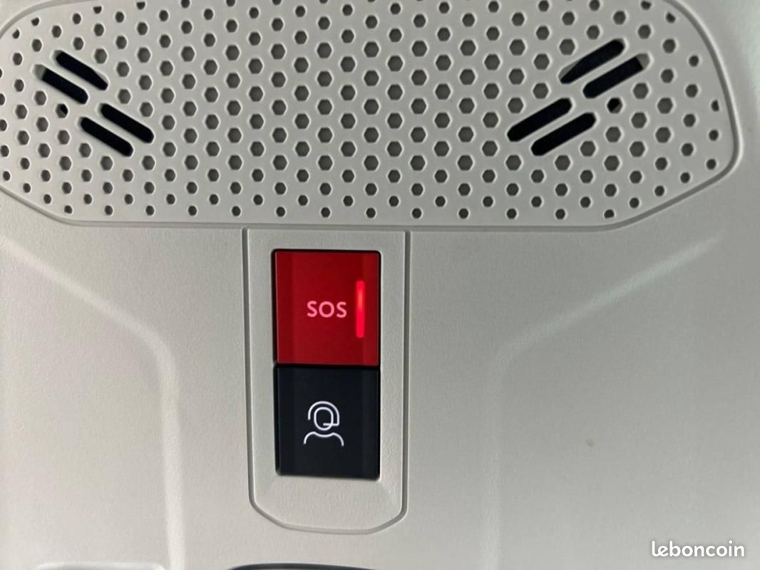 Citroën C4 SOCIETE BLUEHDI 130 EAT8 - PRO BUSINESS R (image 22)