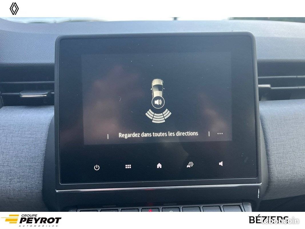 RENAULT Clio E-Tech full hybrid 145 ch GSR2 Evolution (image 18)