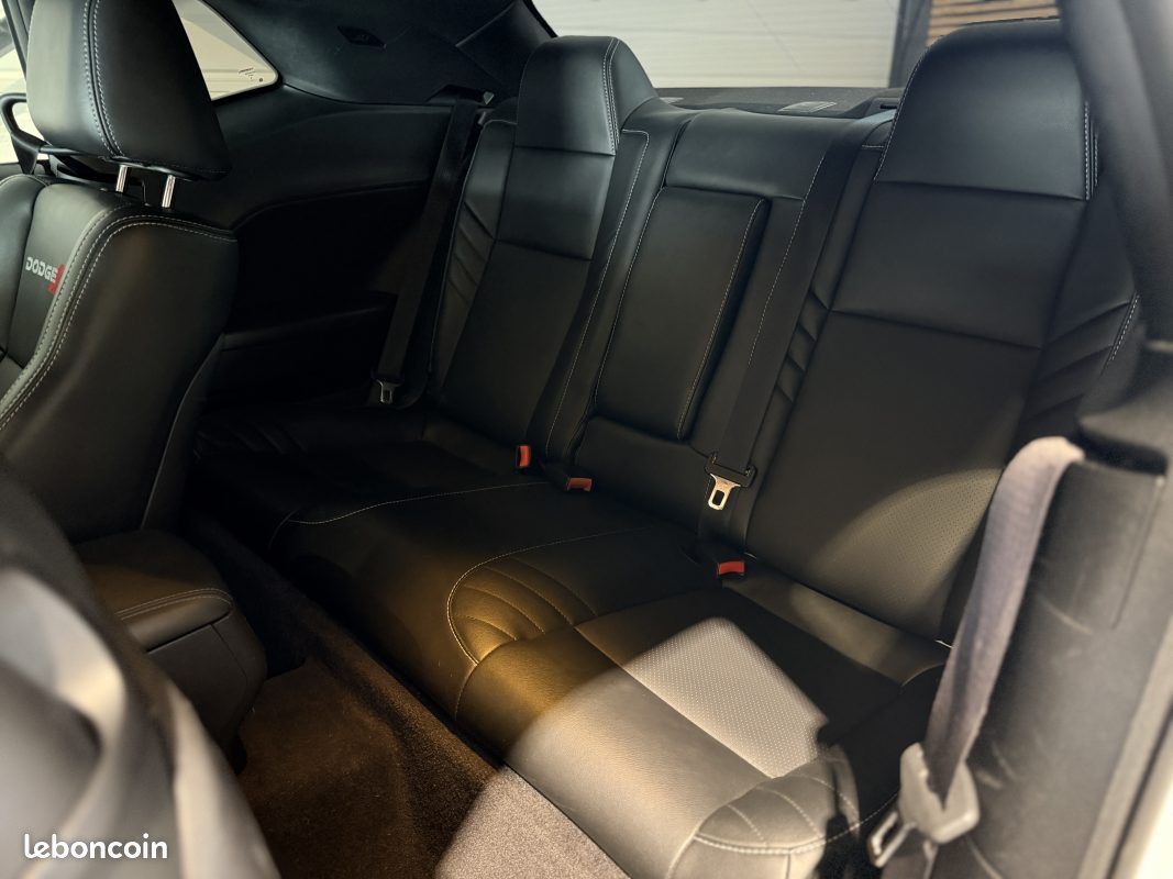 Dodge Challenger SXT - 3.6 V6 - 309 cv - 2016 - Caméra de recul - Intérieur cuir - E85 Ethanol - FR (image 16)