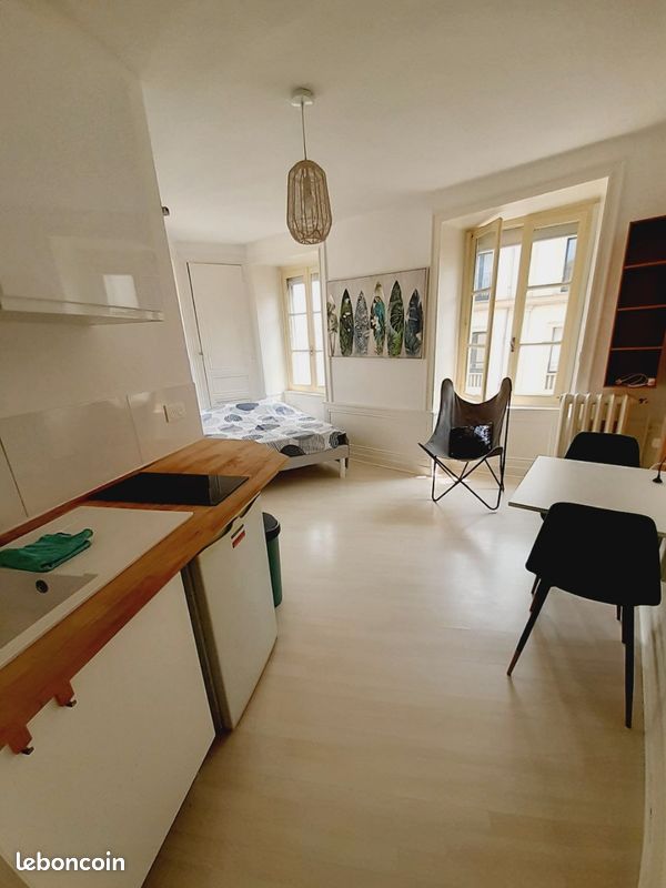 Appartement 1 pièce 27 m² · à Granville · 27 m² · 550 €