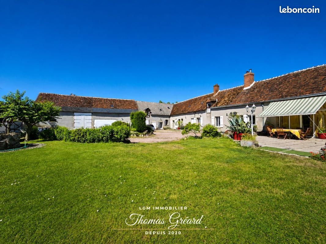 Maison 9 pièces 407 m² · à Vendôme · 407 m² · 299 500 €