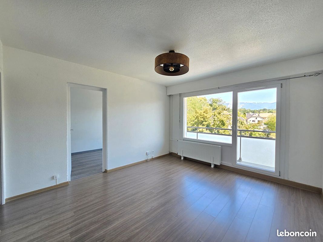 Appartement 2 pièces 36 m² · à Saint-Julien-en-Genevois · 36 m² · 900 €/mois
