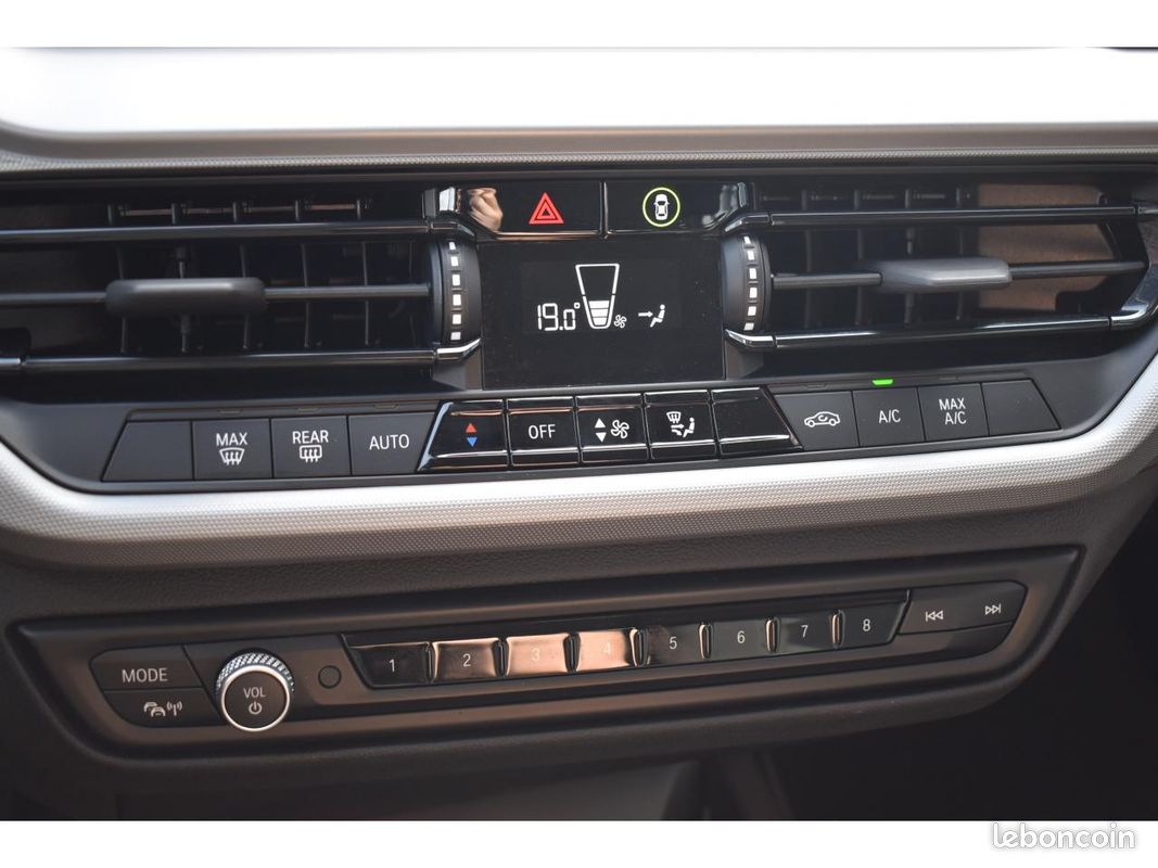 BMW SERIE 1 118i 136 ch DKG7 F40 (image 13)