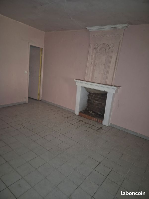 Maison 4 pièces 90 m² · à Thorée-les-Pins · 90 m² · 50 000 €