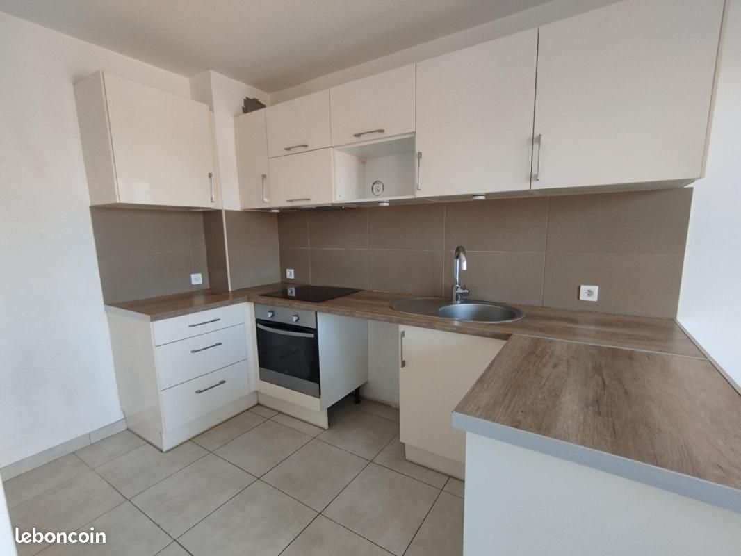 Appartement 2 pièces 52 m² · à Marseille · 52 m² · 845 €/mois
