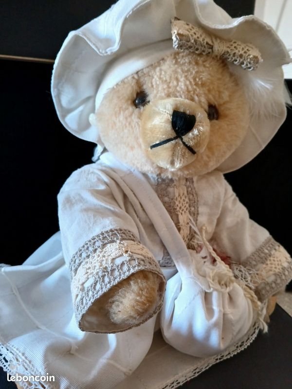 ANCIEN OURS EN PELUCHE avec BOITE à MUSIQUE "Je vois la vie en rose