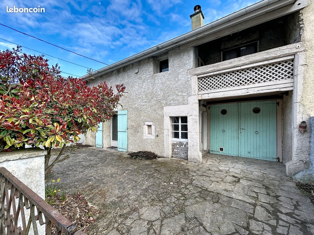 Maison 6 pièces 130 m² · à Sampigny · 130 m² · 68 000 €