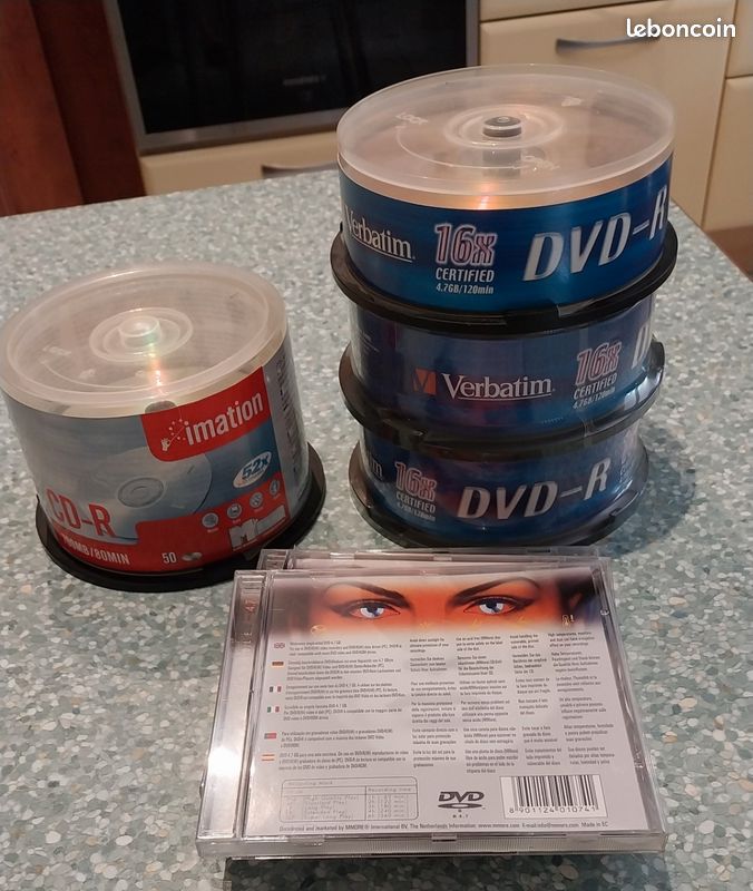 Lot de 69 DVD-R + 20 CD-R (image 1)