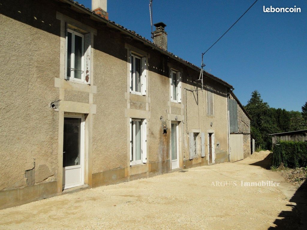 Appartement 3 pièces 51 m² · à Valence-en-Poitou · 51 m² · 440 €/mois