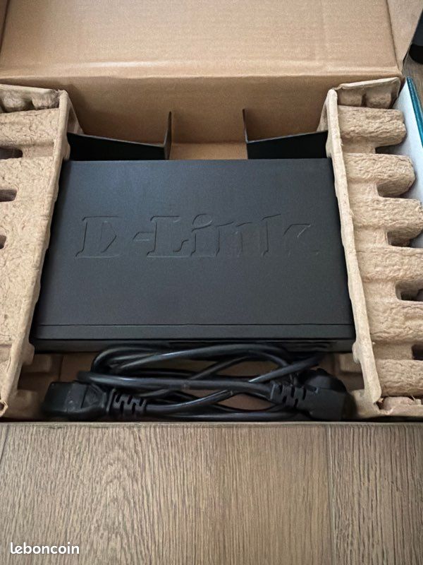 Switch D-Link DES 1016D (image 2)
