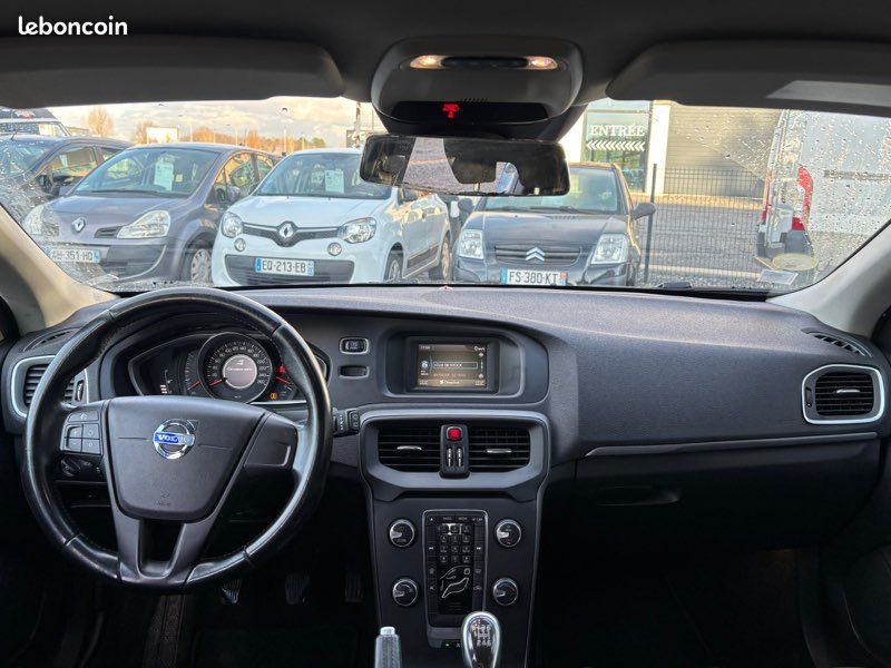 VOLVO V40 II D2 1.6 TDi 115 cv KIT DISTRIBUTION NEUF (image 4)