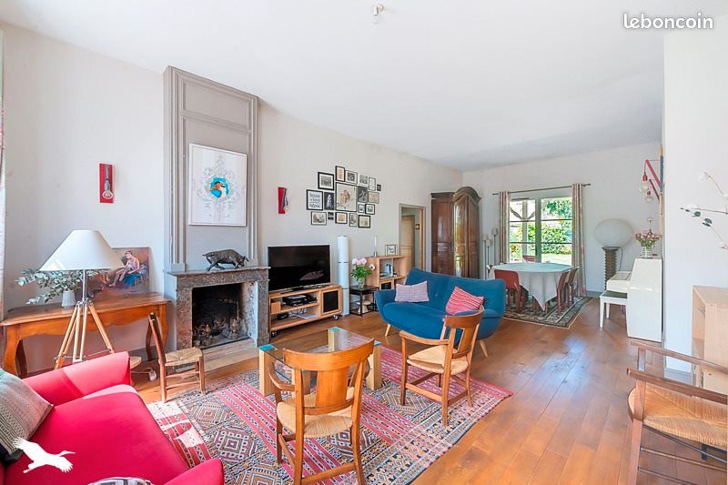 Maison 8 pièces 187 m² · à Léognan · 187 m² · 490 000 €