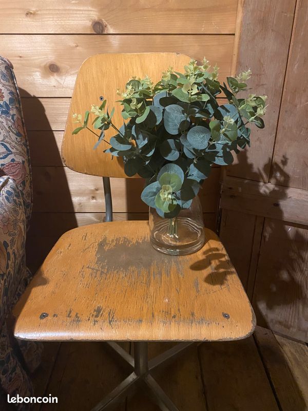 Chaise d’école/atelier (image 1)