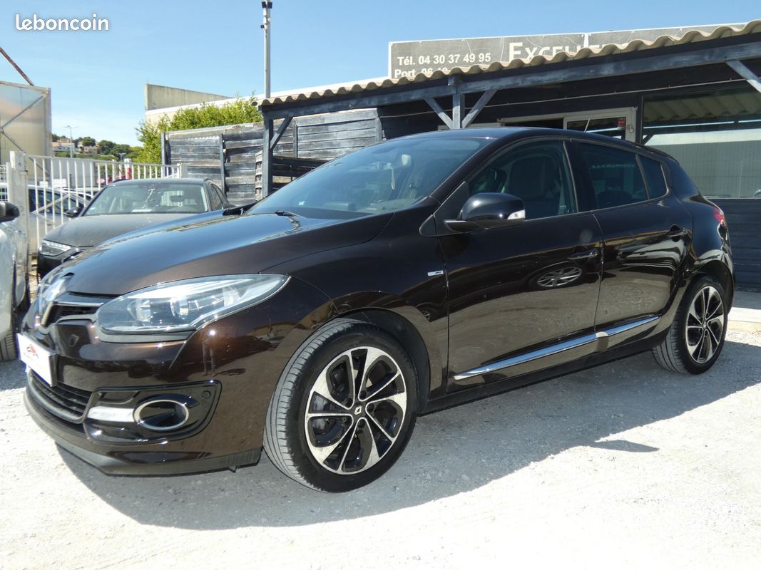 RENAULT MEGANE III BERLINE dCi 110 FAP Energy eco2 Bose (image 2)