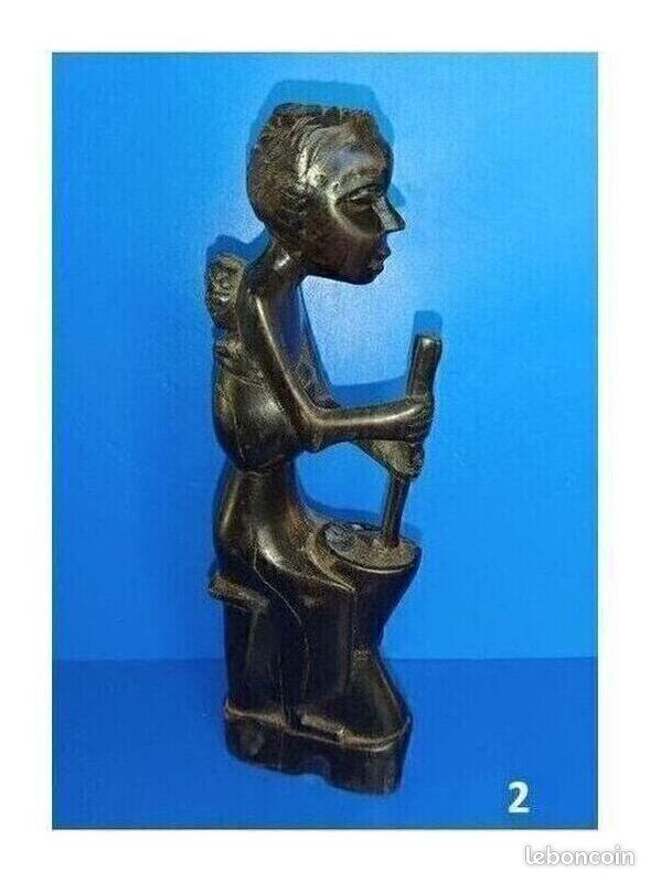 MESDECO - Sculpture africaine en bois no 2 - Femme 18cm D_060 (image 2)