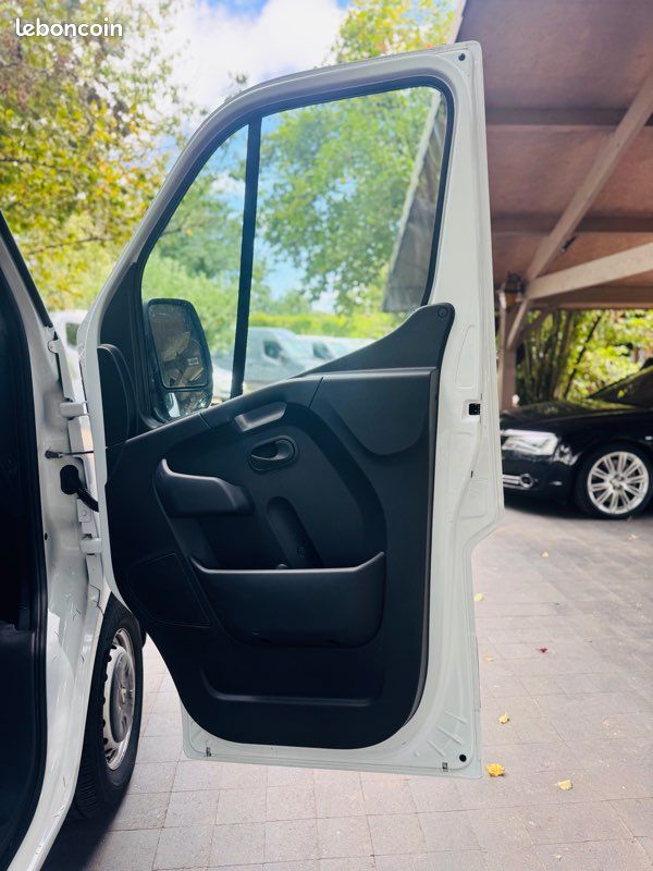 Renault MASTER 2,3 DCI 135 ch L2H2 GRAND CONFORT FOURGON 2022 – photo 9
