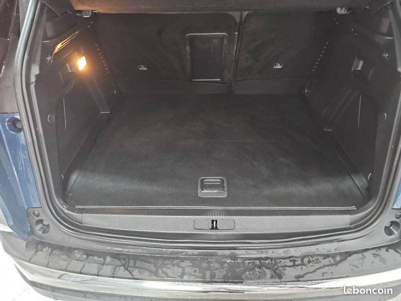 Peugeot 3008 HYBRID 225ch GT e-EAT8 (image 11)