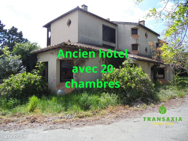 Maison 25 pièces 750 m²