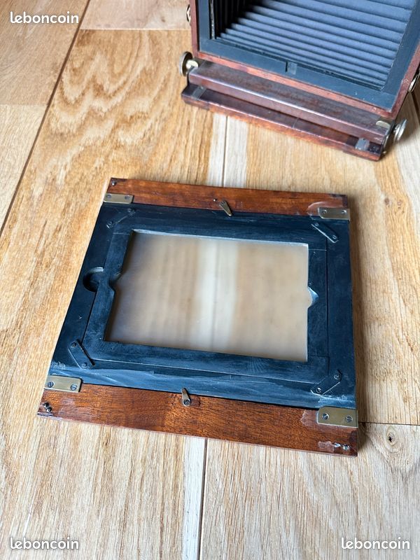 Chambre Photographique Ancienne En Bois, Soufflet Cuir, Optique SOM Berthiot Paris