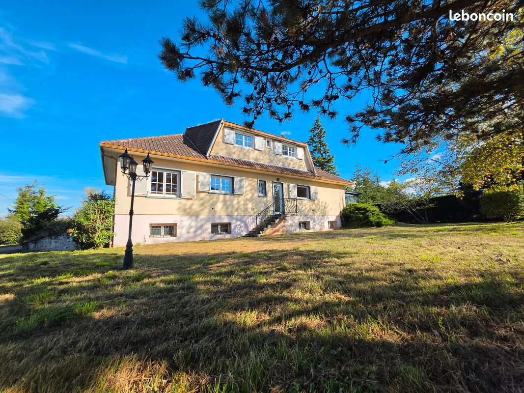 Maison 7 pièces 197 m² · à Seyssuel · 197 m² · 564 000 €