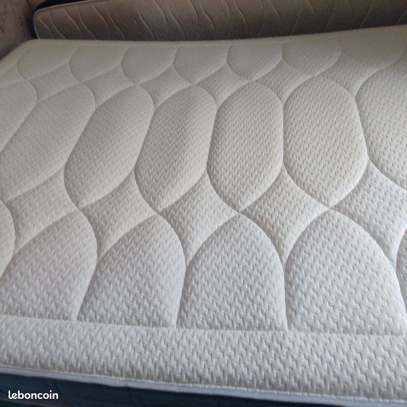 Matelas 2 personnes (image 1)