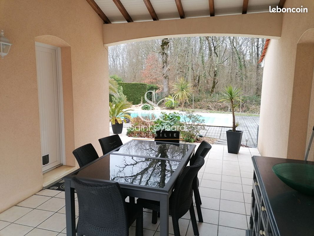 Villa 4 pièces 122 m² - Saint-Yrieix-sur-Charente 16710 (image principale 10)