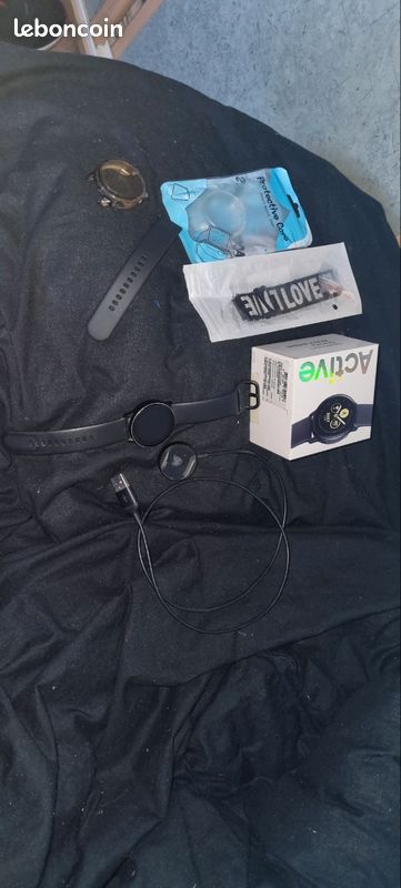 Samsung Galaxy Watch Active (image 1)