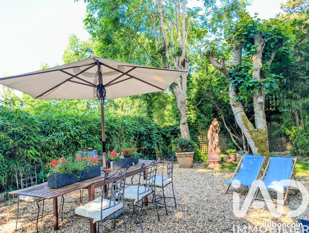 Maison 6 pièces 165 m² · à Montfort-l'Amaury · 165 m² · 700 000 €