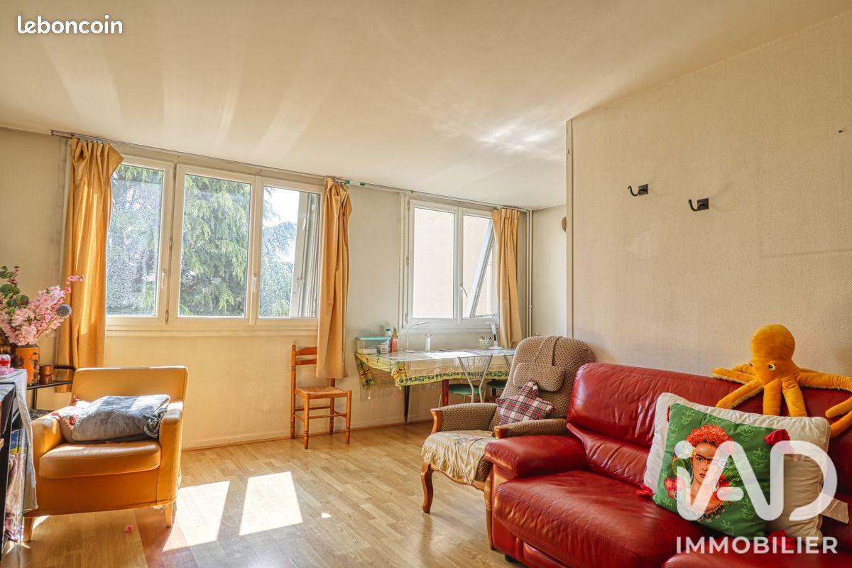 Appartement 4 pièces 89 m² · à Saint-Denis · 89 m² · 200 000 €