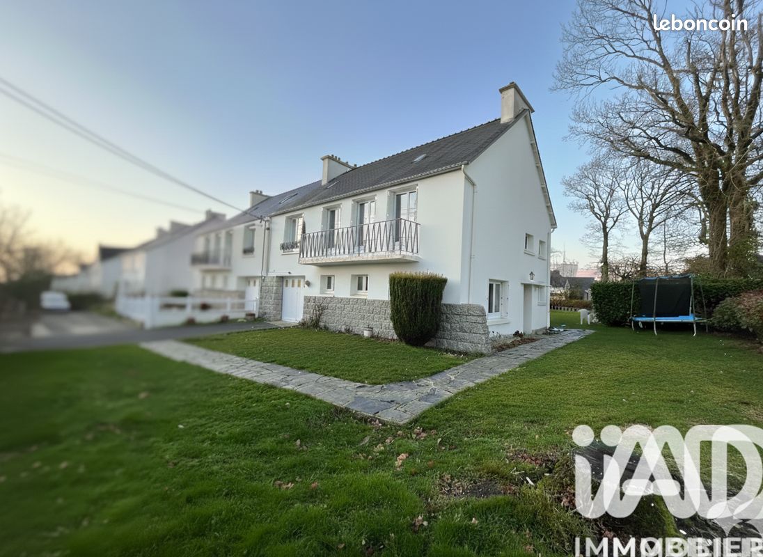 Maison 4 pièces 113 m² · à Carhaix-Plouguer · 113 m² · 120 000 €
