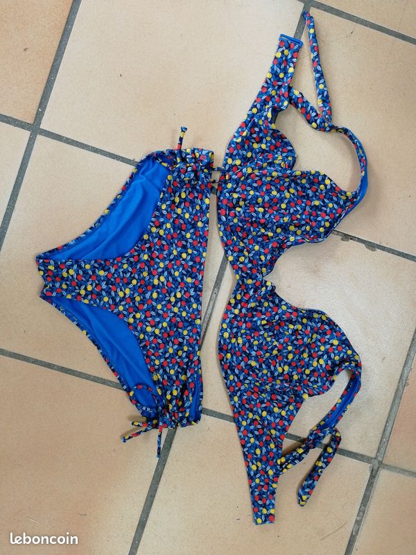Maillot de bain 2 pièces (image 1)