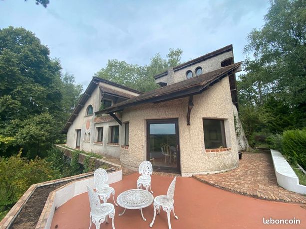 Propriété 9 pièces 335 m²