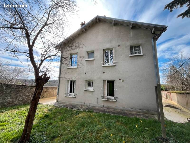 Maison 5 pièces 120 m² · à Bellac · 120 m² · 70 000 €