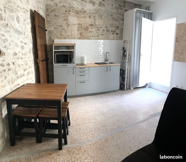 Appartement 1 pièce 25 m² · à Nîmes · 25 m² · 490 €/mois