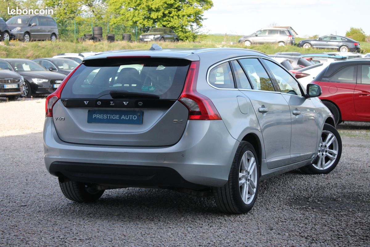 Volvo V60 2.0 TDi 20V 163cv Geartronic6 Summem (image 2)