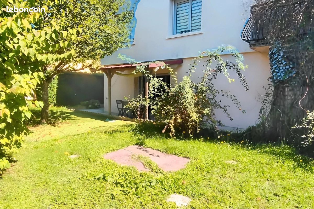 Appartement a louer lons-le-saunier - 3 pièce(s) - 70 m2 - Surfyn