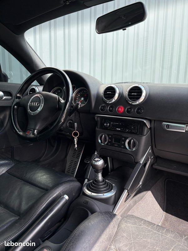 Audi TT Mk1 225CV quattro, bose, cuir, vitre teinté (image 9)