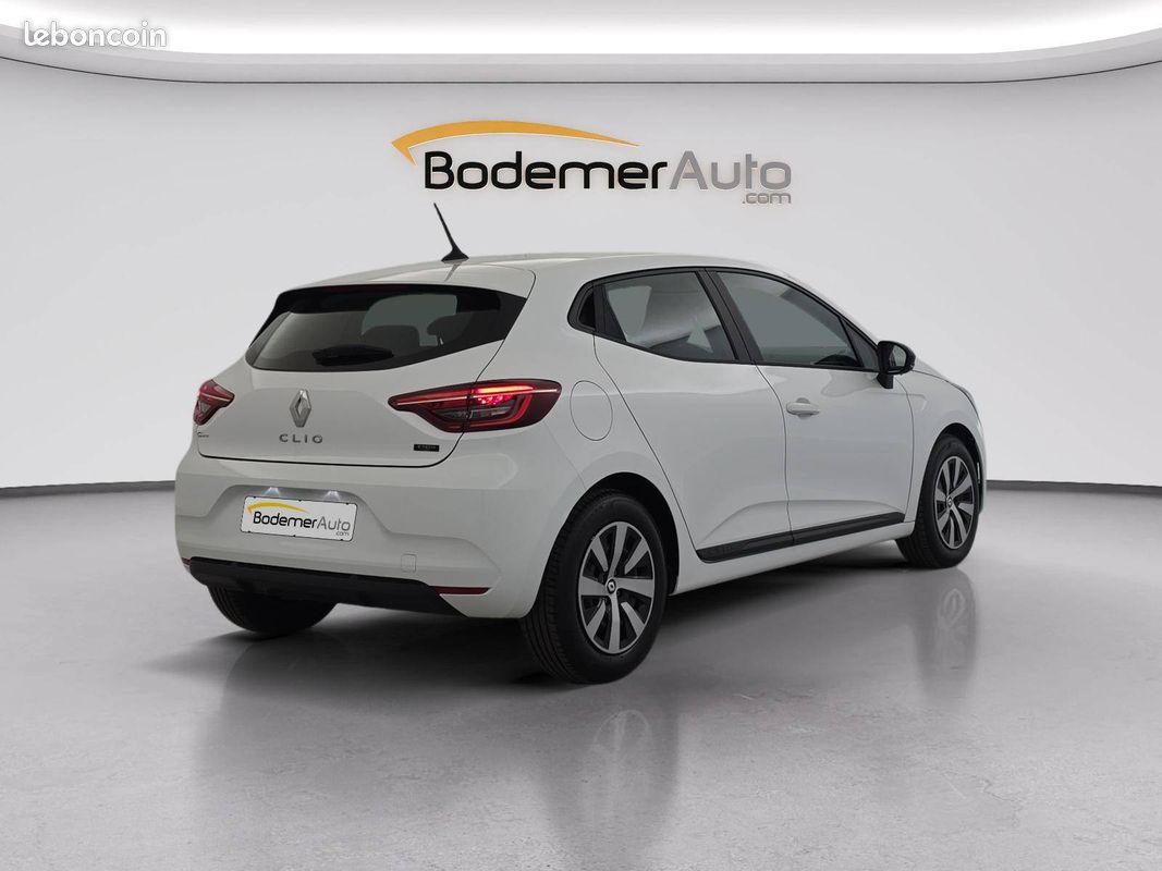 RENAULT Clio E-Tech full hybrid 145 Equilibre (image 5)