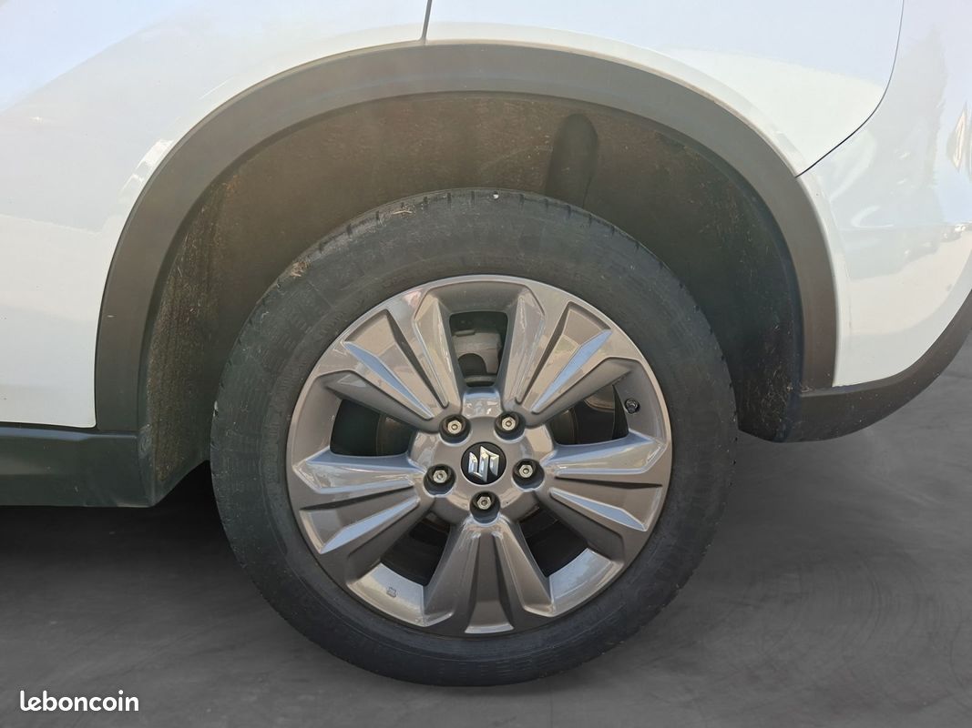 SUZUKI VITARA IV (2) 1.5 DUALJET HYBRID PRIVILEGE AUTO 102Ch Garantie 12 mois (image 16)