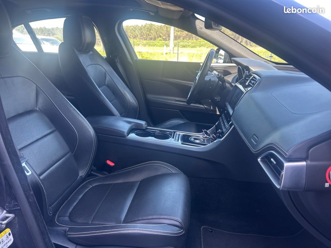 JAGUAR XE XE 2.0 L 180 AWD R-SPORt (image 6)