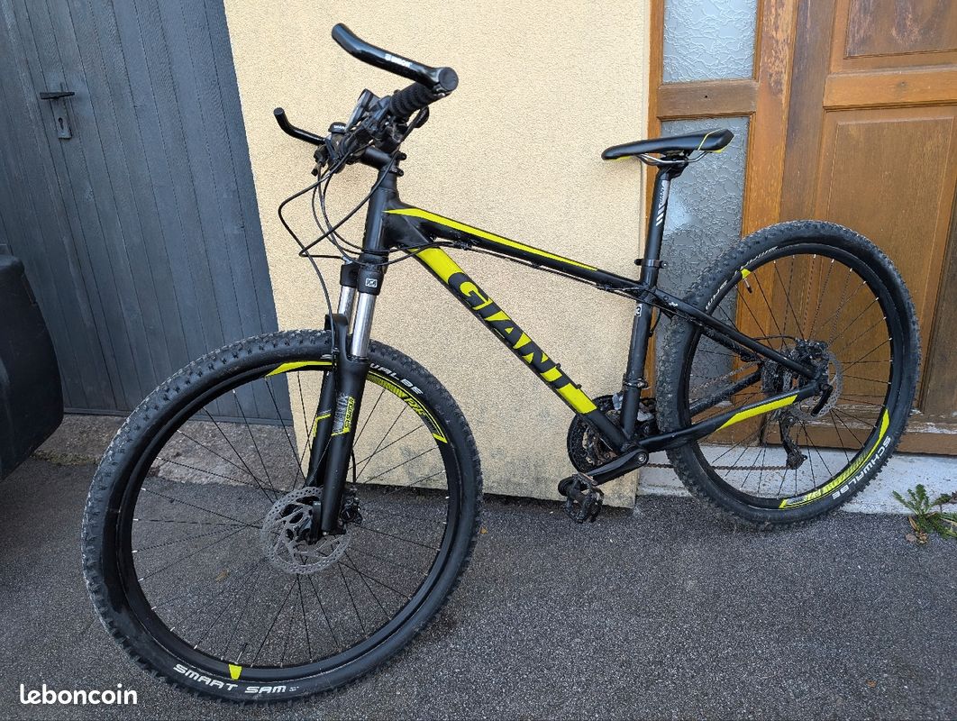 VTT GIANT Talon 3. Taille S. Quasi neuf (image 1)
