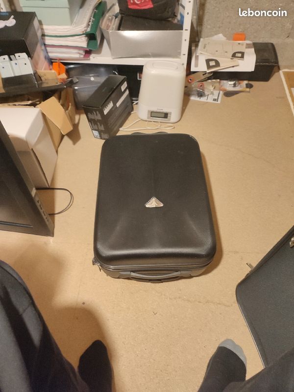 Moyen valise (image 1)