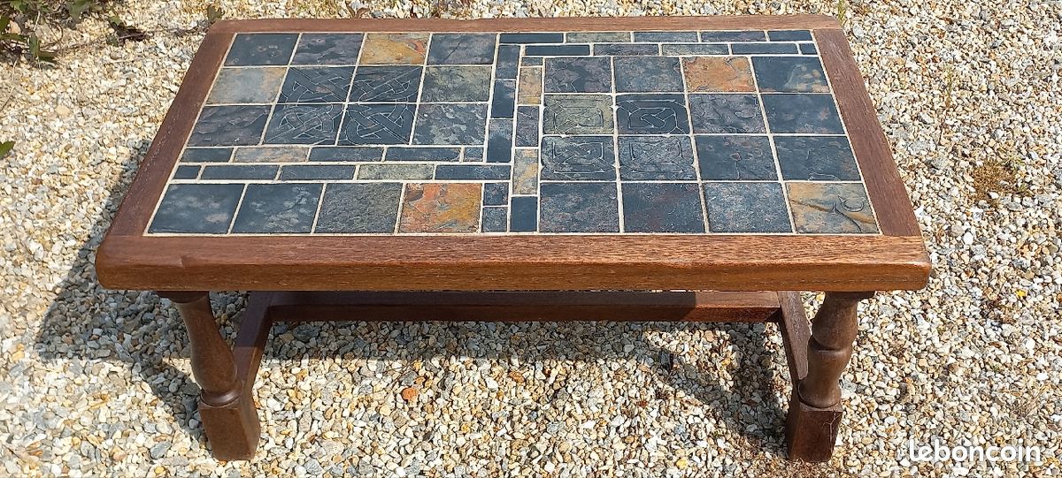 Table basse bois et ardoise motifs celtiques (image 1)