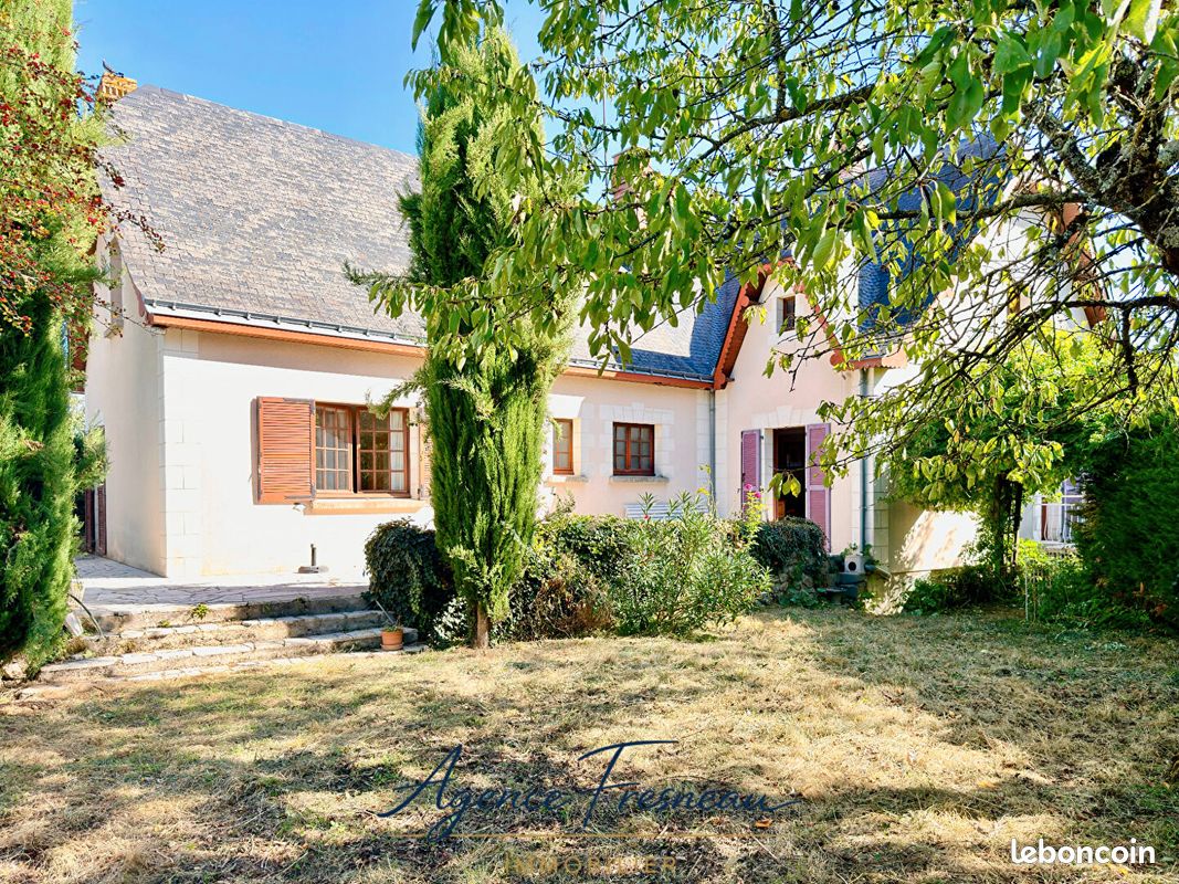 Maison 5 pièces 143 m² · à Baugé-en-Anjou · 143 m² · 169 000 €