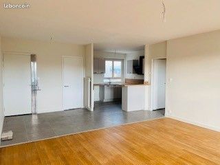 Appartement a louer tassin-la-demi-lune - 4 pièce(s) - 96 m2 - Surfyn